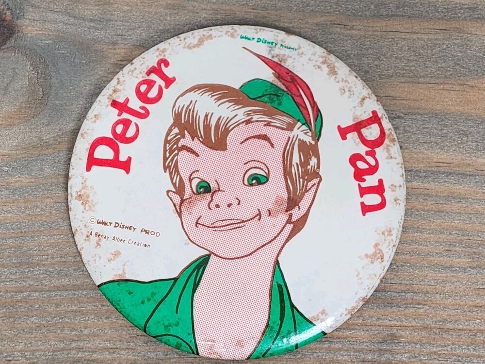 1970’s Walt Disney Peter Pan Vtg 3 1/2” Backpack Button Trading Pin Benay Albee